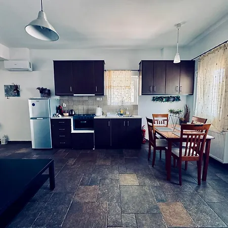 Portolos - Sarakiniko Daire Vathy (Ithaca)