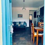 Portolos - Sarakiniko Lägenhet